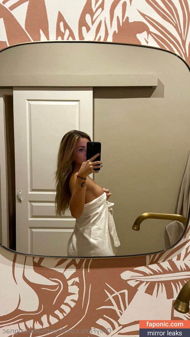 Cynthia Bouzignac, cynthiabgc, cynthiabouzignac Nahé úniky OnlyFans Fotka #128