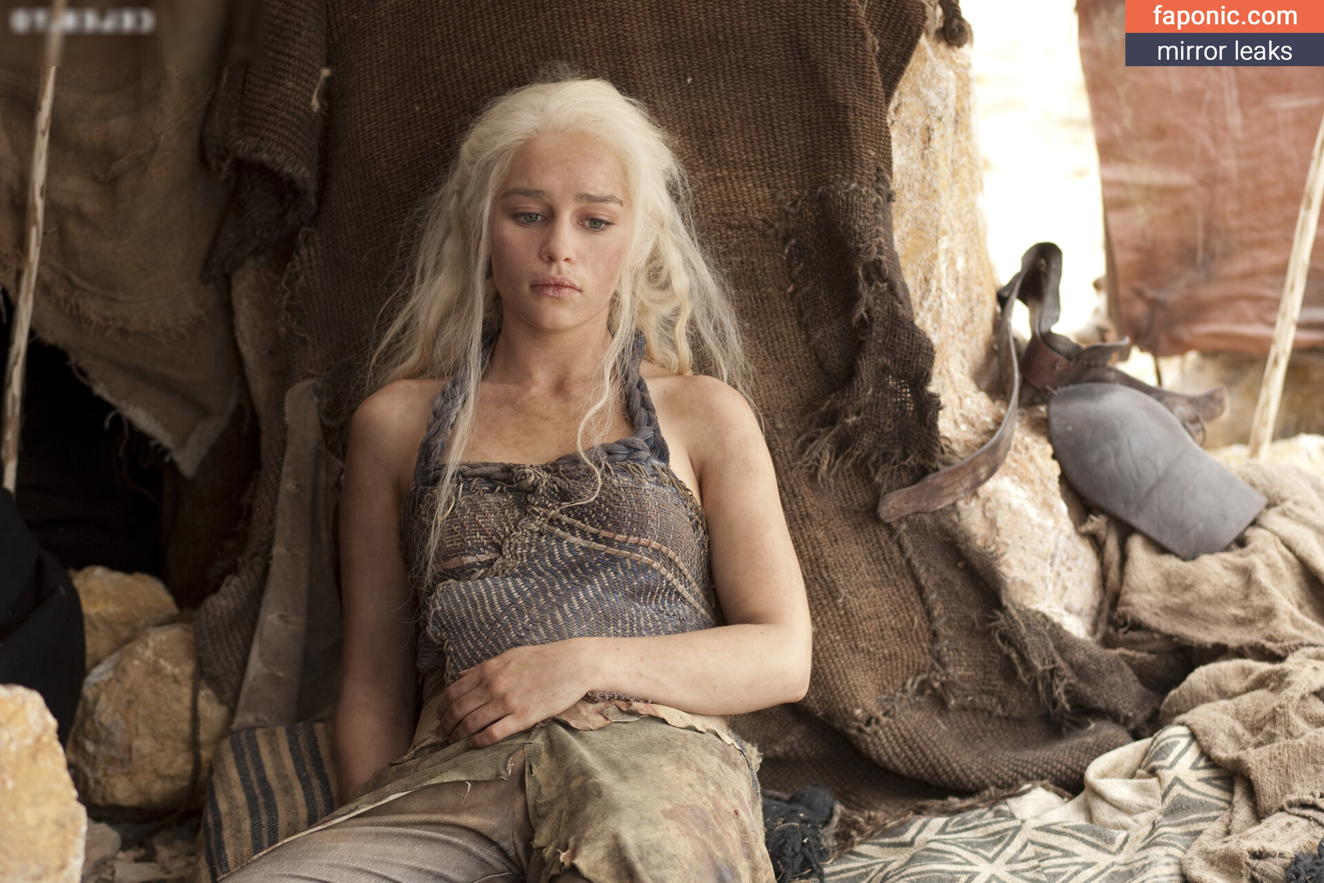 Emilia Clarke, clarkeyxo, emilia_clarke, emiliaclarke, emiliaclarkecentral, https: Nahé úniky OnlyFans Fotka #136