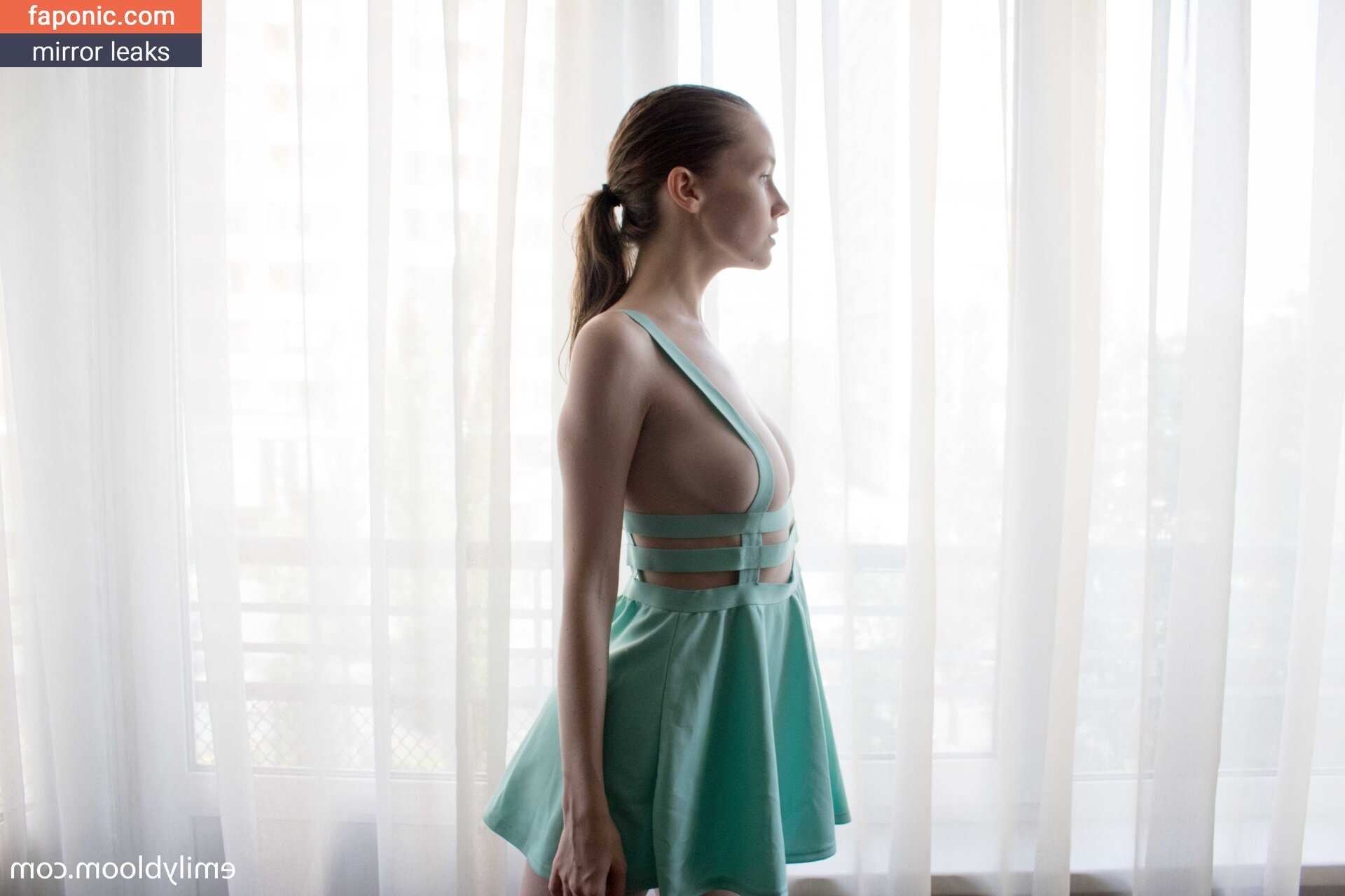 Emily Bloom, emilybloomshow, theemilybloom Nahé úniky OnlyFans/Patreon Fotka #5258