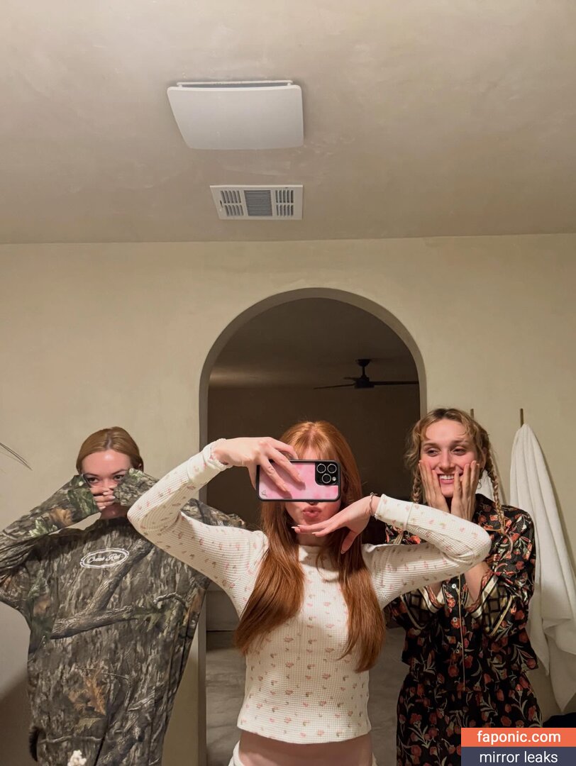 Madelaine Petsch, https:, madelainepetsch, madelame Nahé úniky OnlyFans Fotka #371