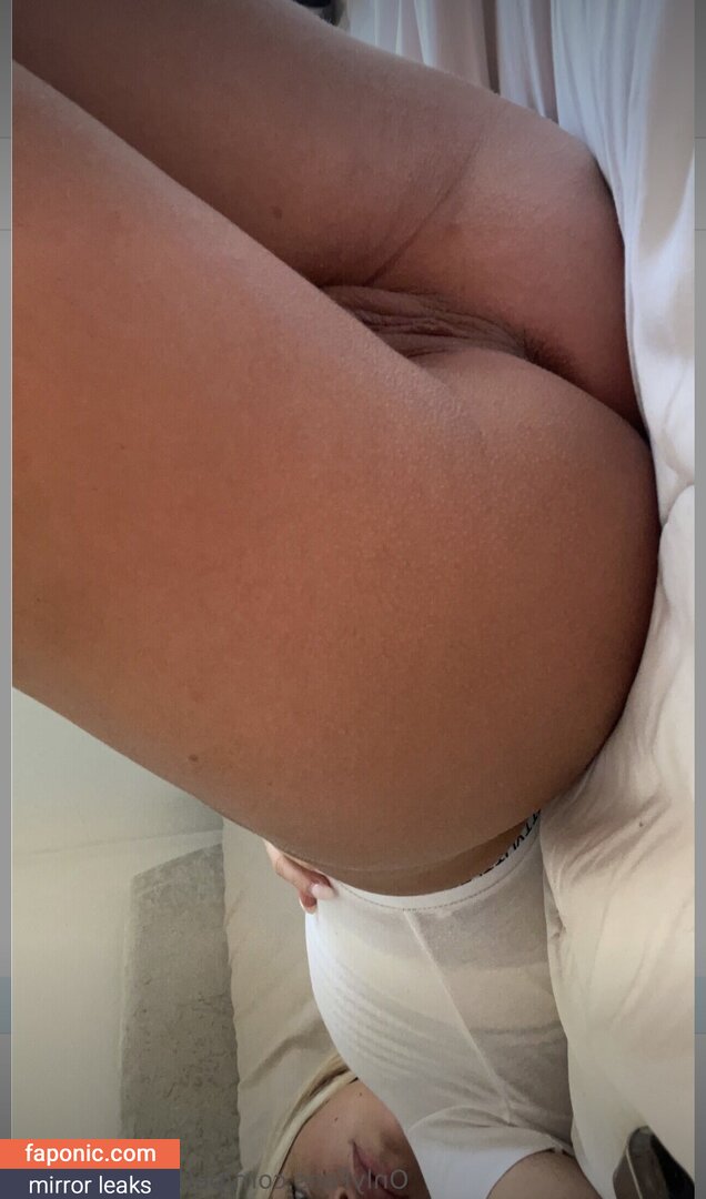 amy_nicolexx, amythompson893, petitesneakylink Nahé úniky OnlyFans Fotka #33