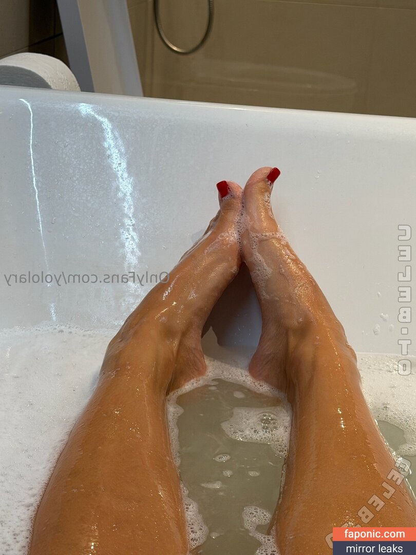 Yololary, https:, loewelary, yololaryy, yoloschnitzelx Nahé úniky OnlyFans Fotka #1