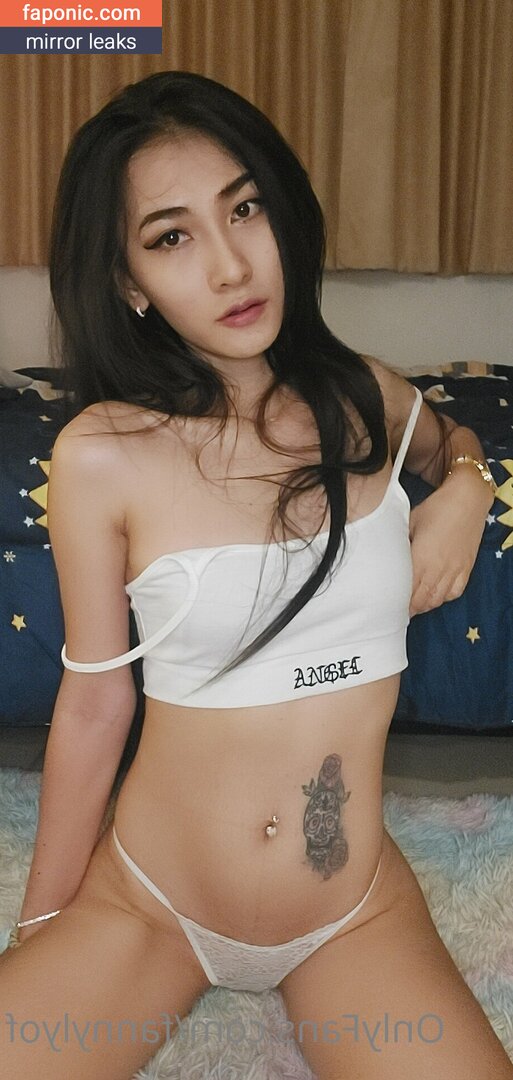 Fanny Ly, Fannylyof Nahé úniky OnlyFans Fotka #27