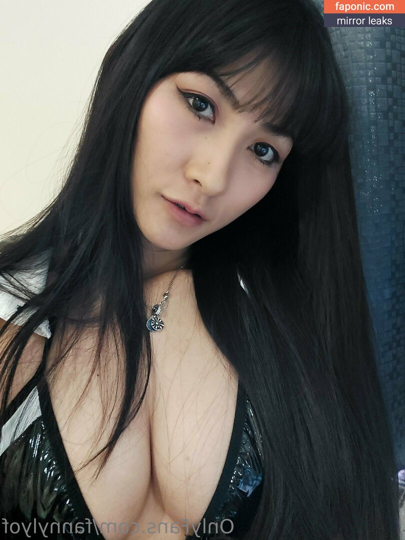 Fanny Ly, Fannylyof Nahé úniky OnlyFans Fotka #79