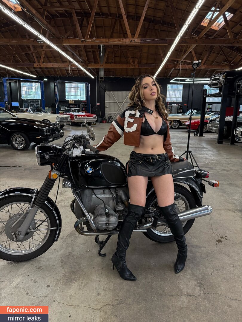 Miss Bri Cosplay, Miss Bri Torres, missbricosplay, missbrisolo Nahé úniky OnlyFans/Patreon Fotka #75