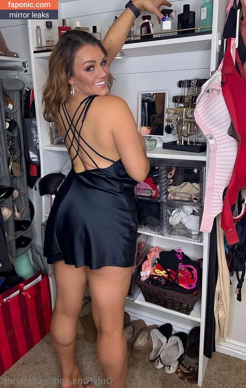 Sofie Jane, sofiejanee, therealsofiejane Nahé úniky OnlyFans Fotka #10