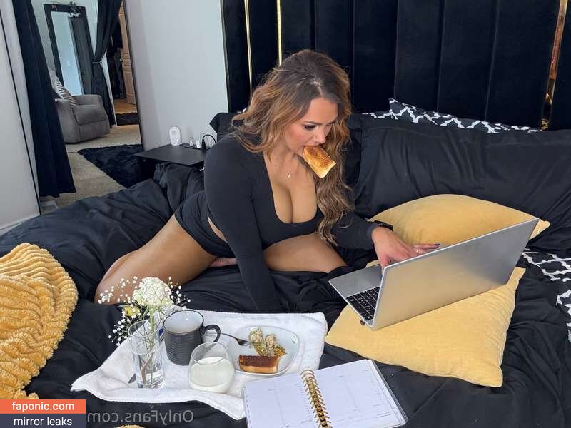 Sofie Jane, sofiejanee, therealsofiejane Nahé úniky OnlyFans Fotka #19