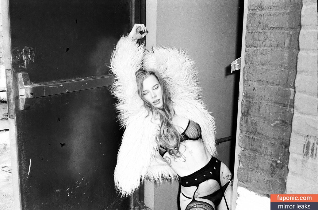 Ashley Matheson, Smashedely Nahé úniky  Fotka #95