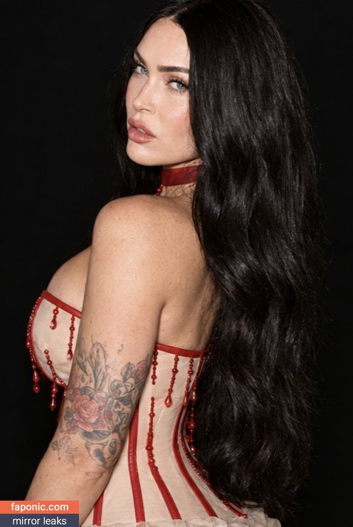 Megan Fox, https:, megan_fox, meganfox Nahé úniky OnlyFans Fotka #9