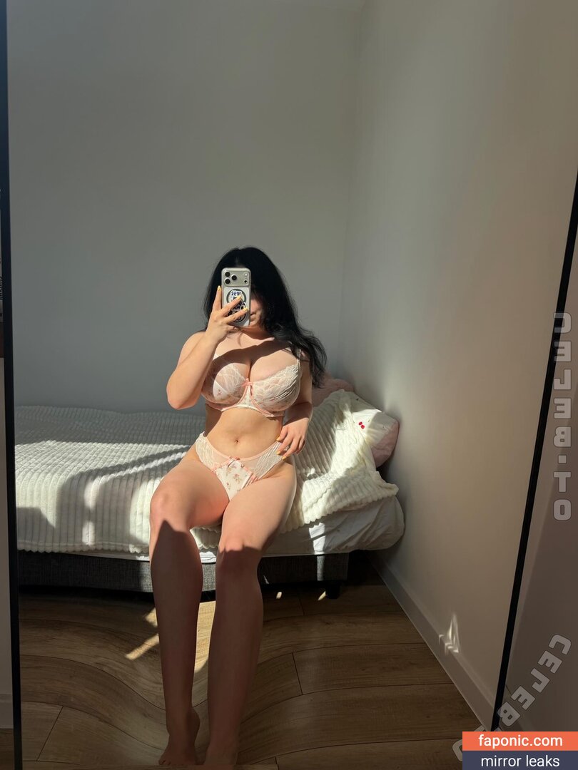 Miniloonaa, mini.loona Nahé úniky OnlyFans Fotka #104