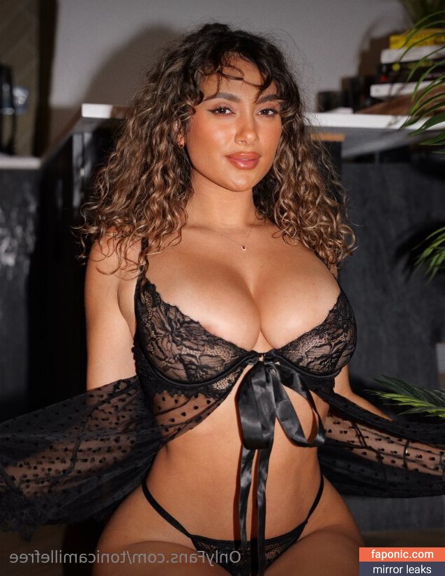 Toni-Camille, toni_camille_fan_page_ Nahé úniky OnlyFans Fotka #1