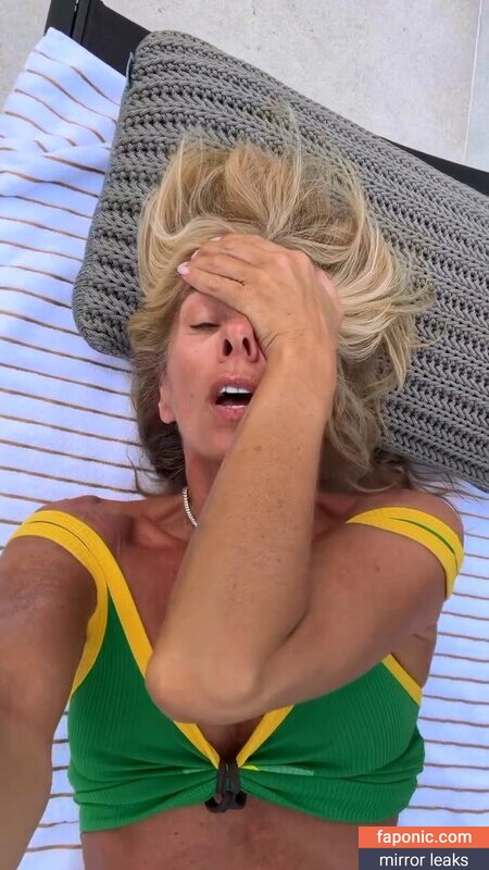 Adriane Galisteu, galisteuoficial Nahé úniky  Fotka #331