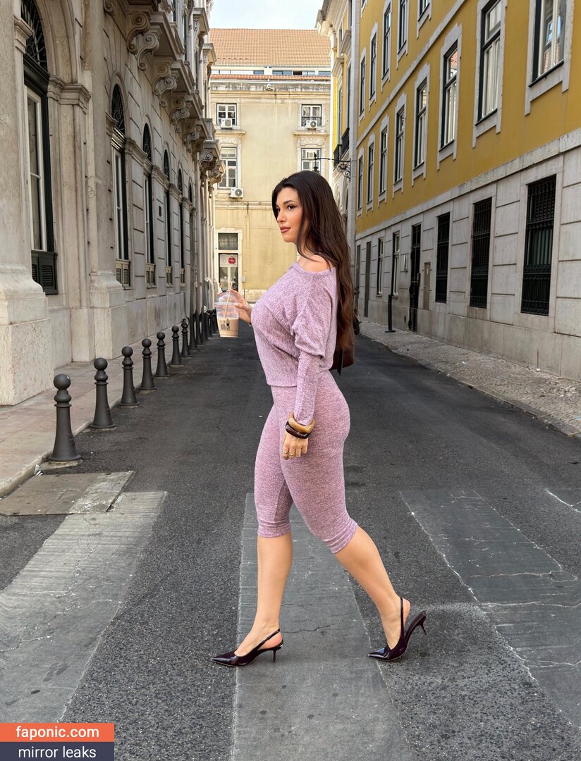 Carolina Neto