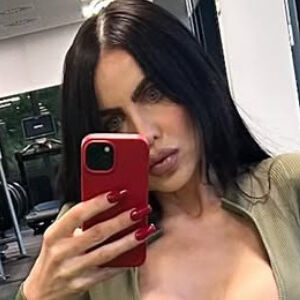 Lyndsey Scottish Milf For The Gym