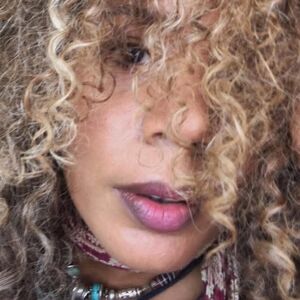 Rachel True